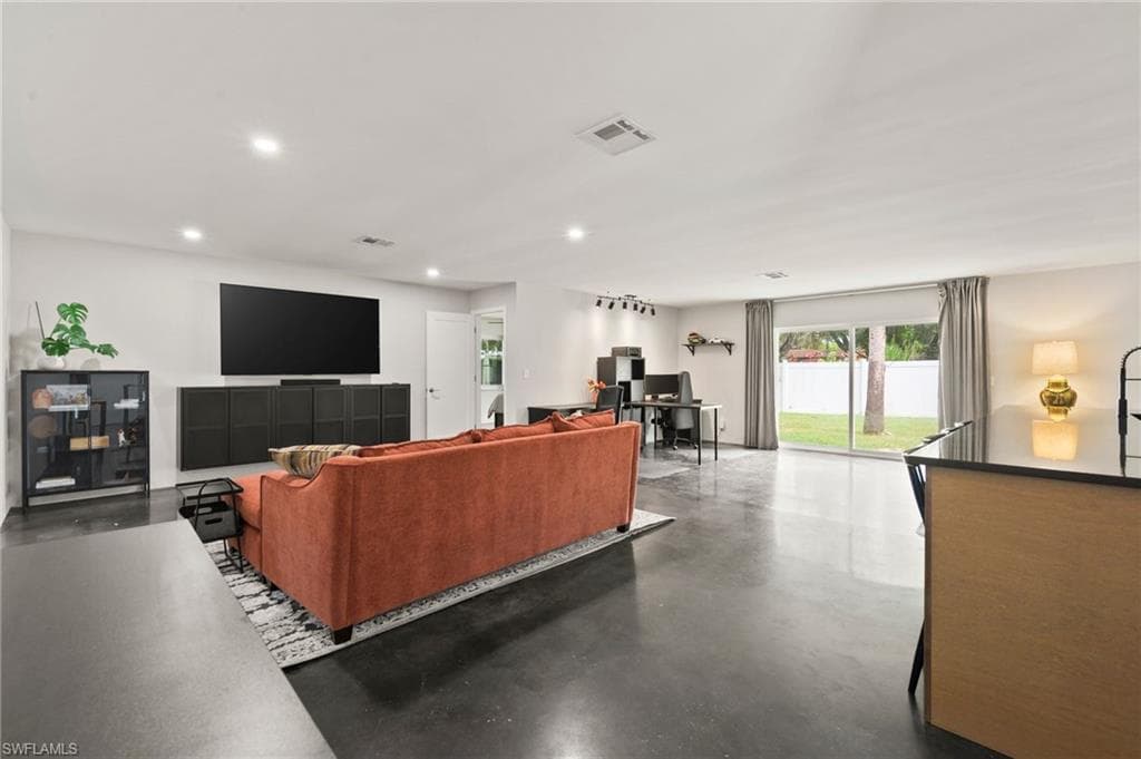 13764 River Forest DR, FORT MYERS FL 33905-9