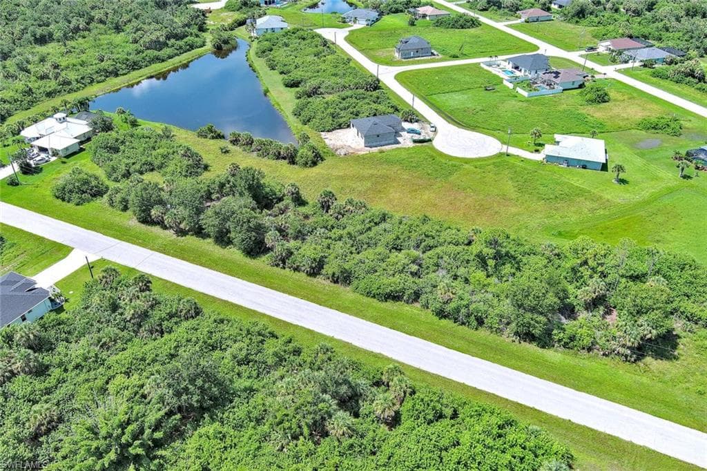 316 Sunset RD, ROTONDA WEST FL 33947-5