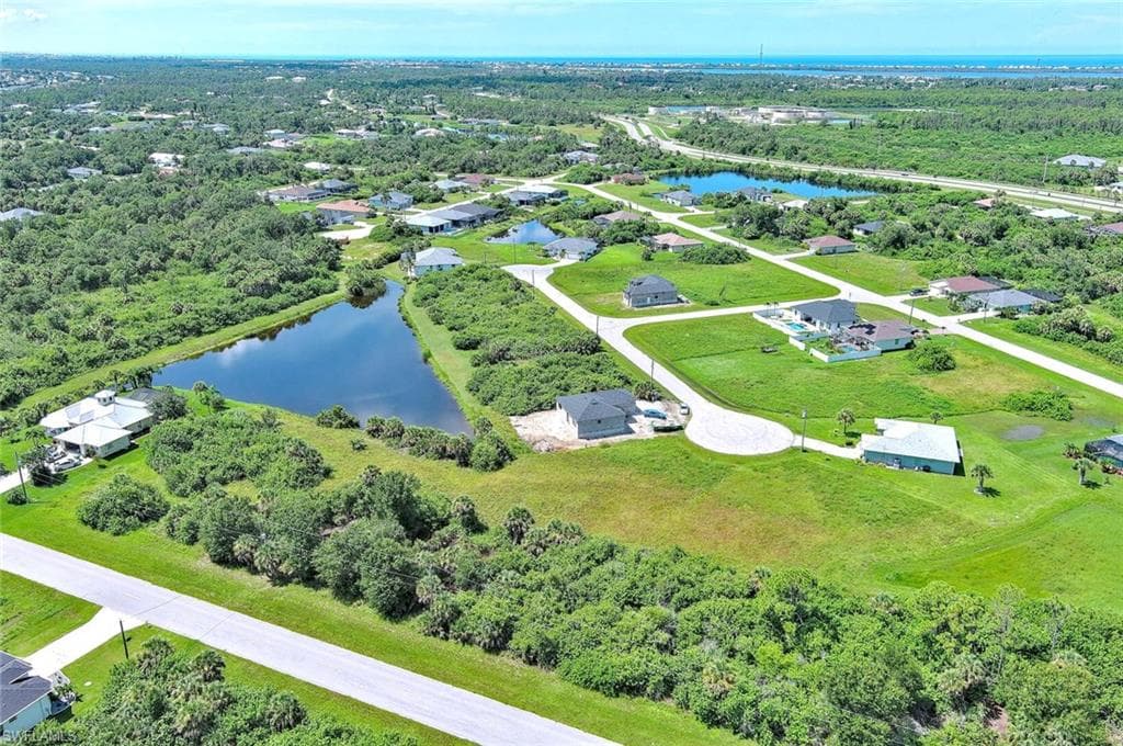 316 Sunset RD, ROTONDA WEST FL 33947-4