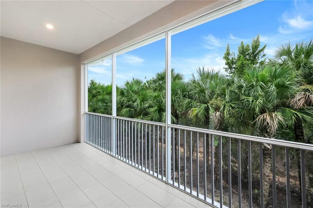 280 Indies DR E 101,102,201,202-37