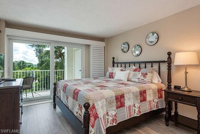 1300 Gulf Shore BLVD N # 505, NAPLES FL 34102-9