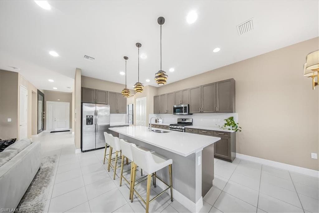 4036 Nova LN, NAPLES FL 34119-5