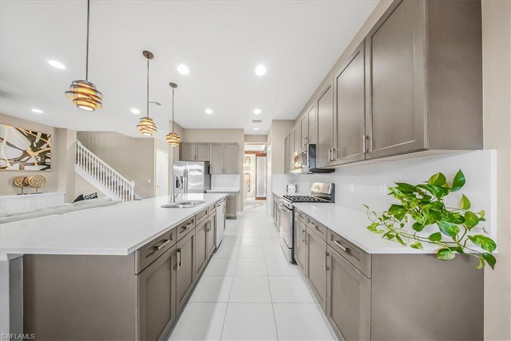 4036 Nova LN, NAPLES FL 34119-9