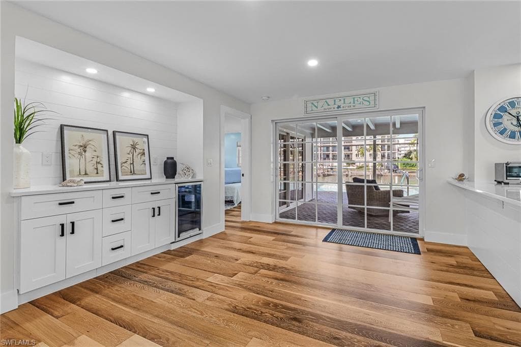 1823 Hurricane Harbor LN, NAPLES FL 34102-10