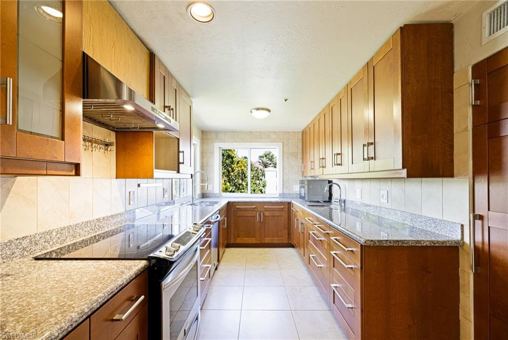 3968 Aloha LN, BONITA SPRINGS FL 34134-11