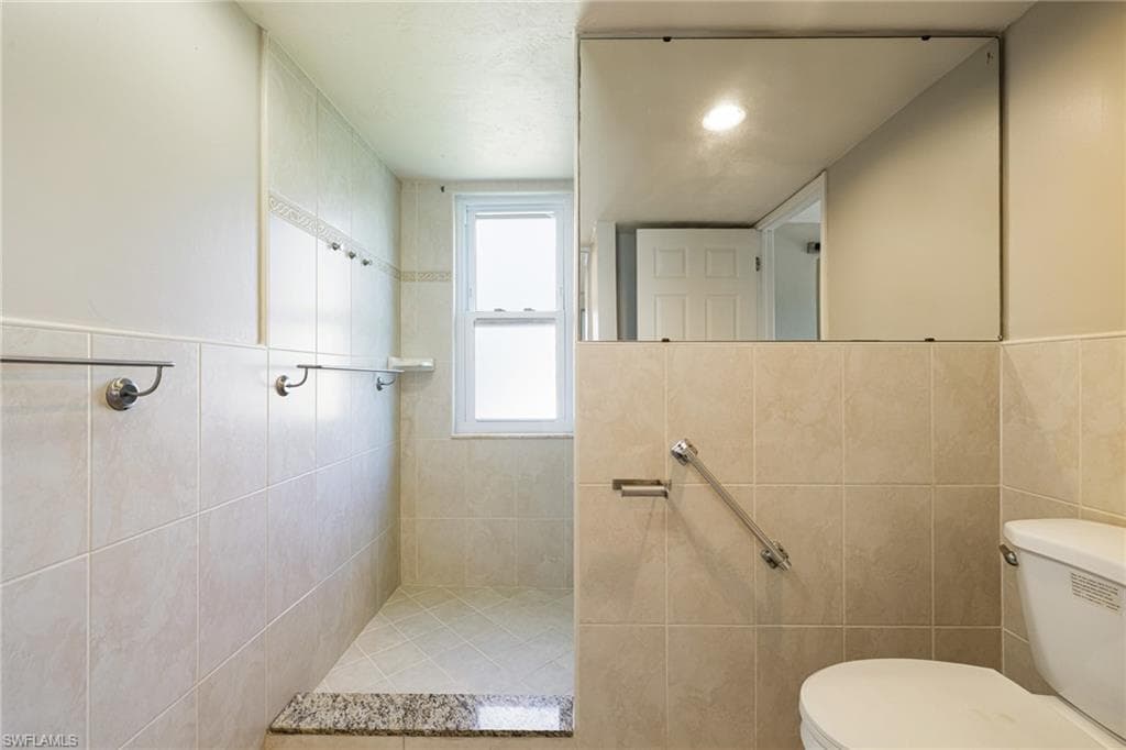 3968 Aloha LN, BONITA SPRINGS FL 34134-19