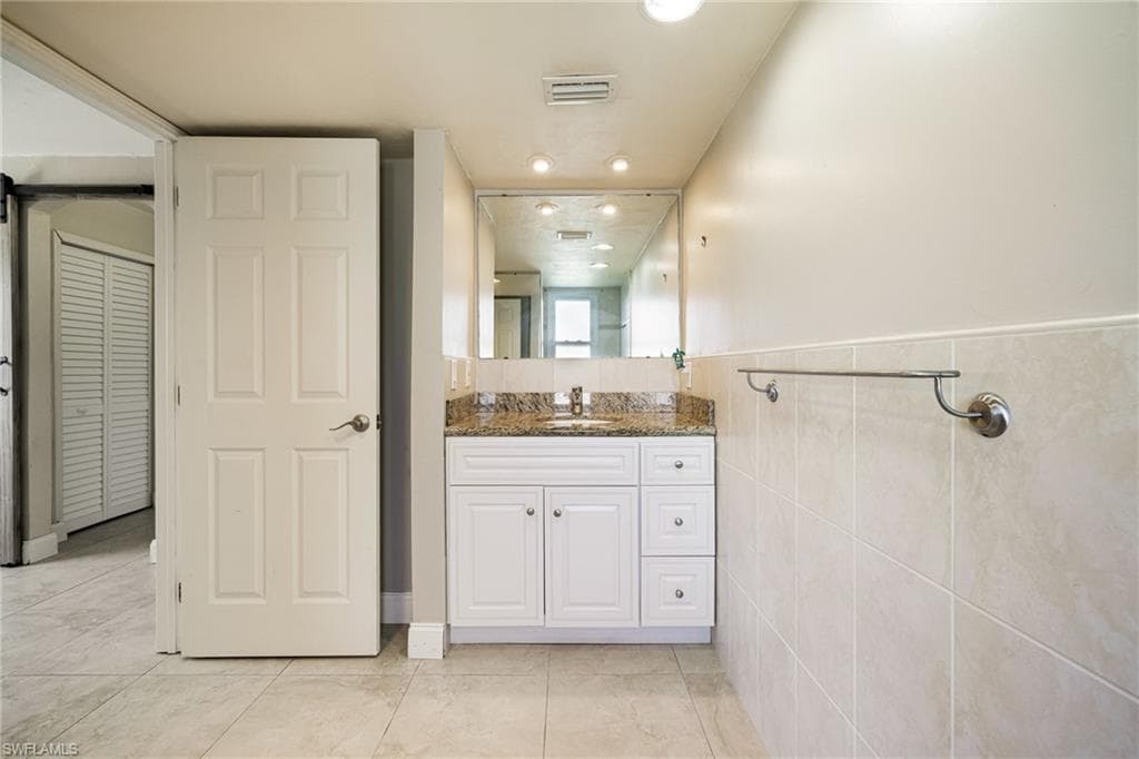 3968 Aloha LN, BONITA SPRINGS FL 34134-20