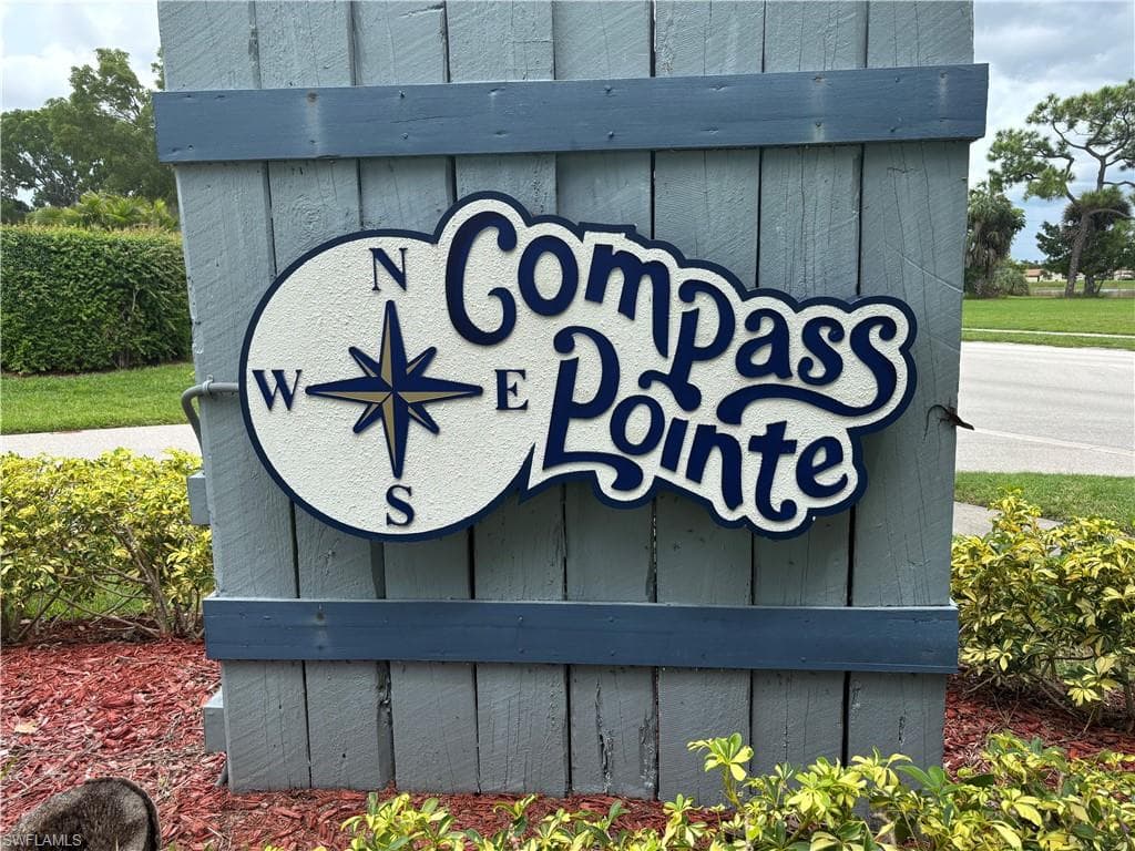 9303 Lennex LN, FORT MYERS FL 33919-5