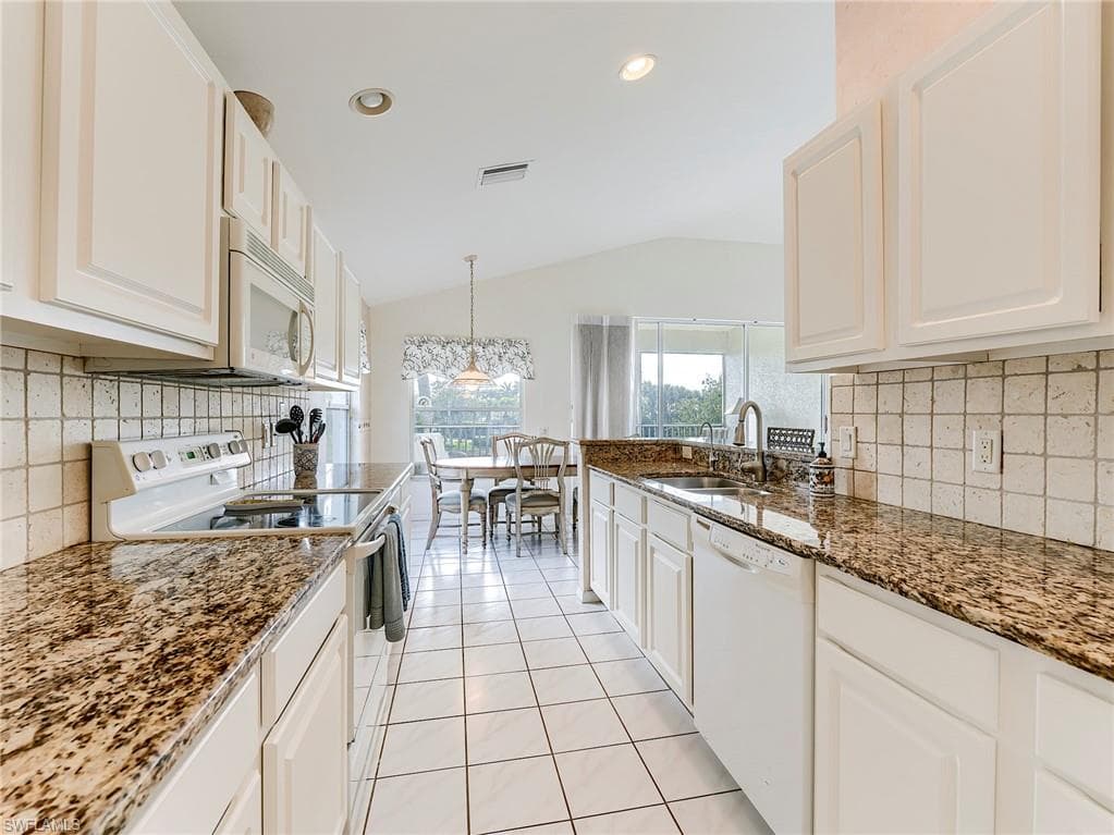 23511 Sandycreek TER 1110-6