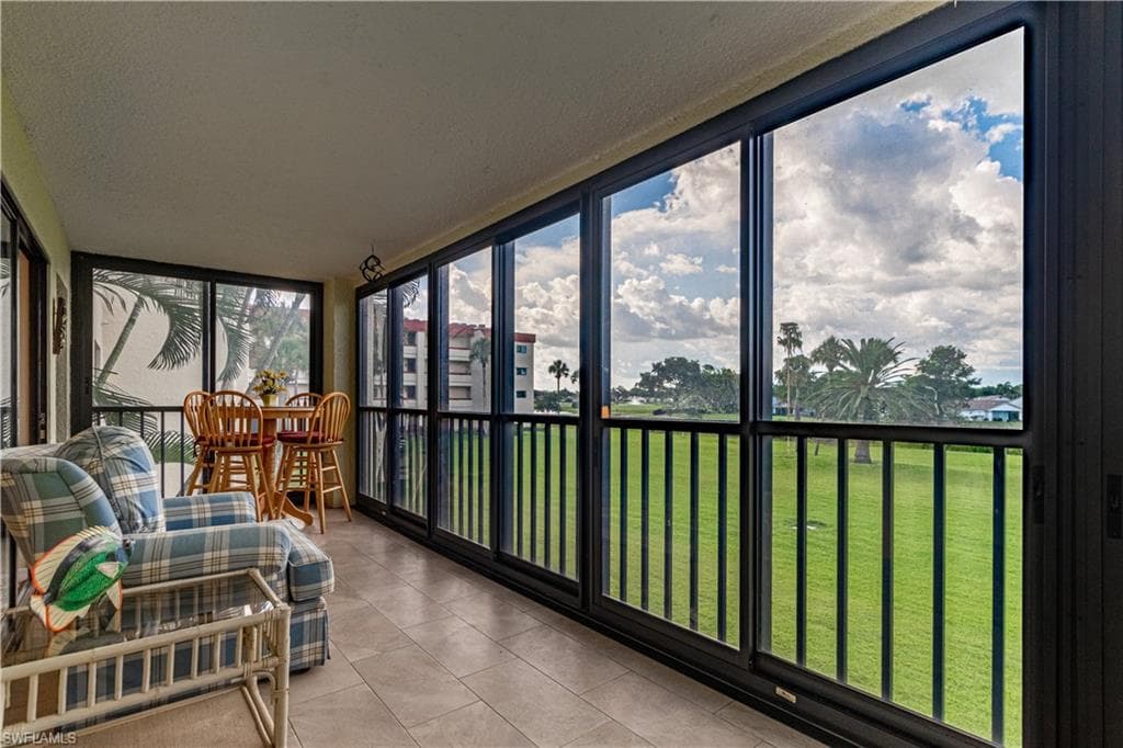 7402 Lake Breeze DR # 212, FORT MYERS FL 33907-6