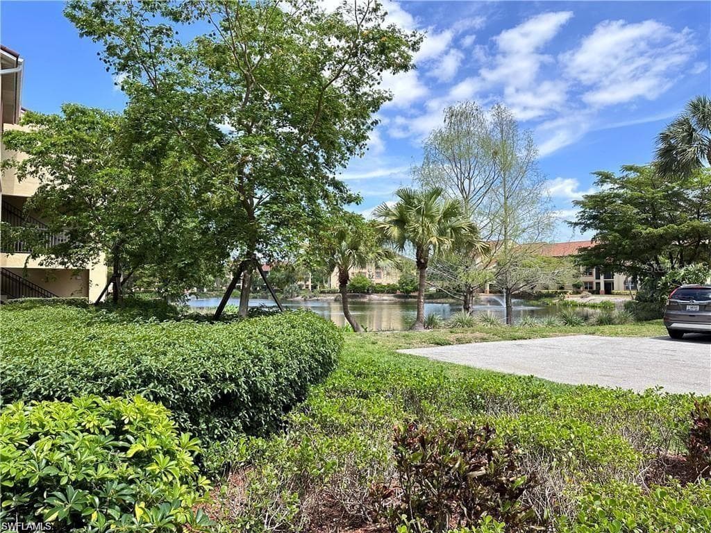 7915 Preserve CIR # 214, NAPLES FL 34119-31
