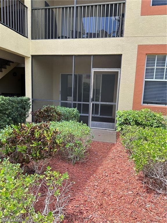 7915 Preserve CIR # 214, NAPLES FL 34119-27