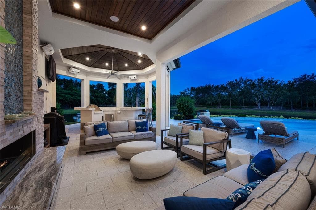 11910 Via Salerno WAY, MIROMAR LAKES FL 33913-5