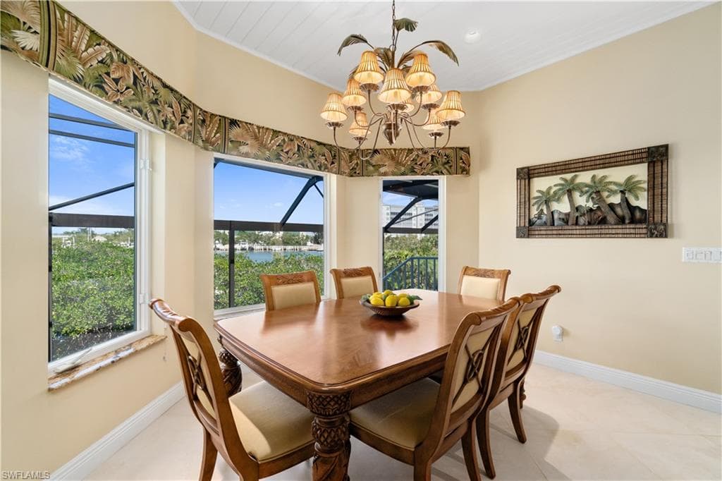 197 San Mateo DR-13