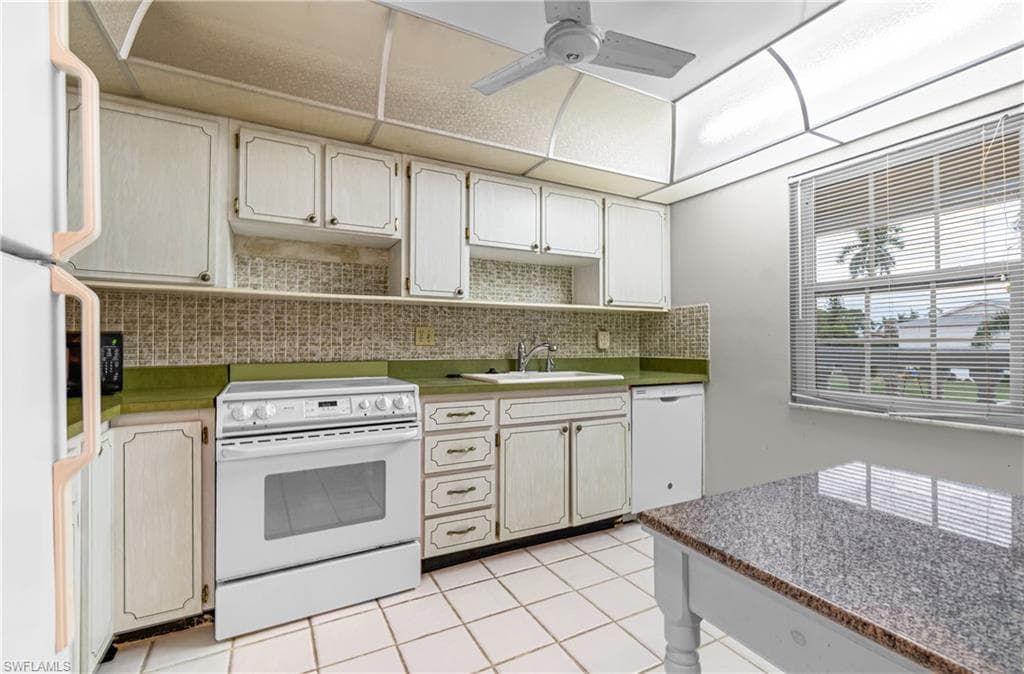 1830 Brantley RD # 203, FORT MYERS FL 33907-7