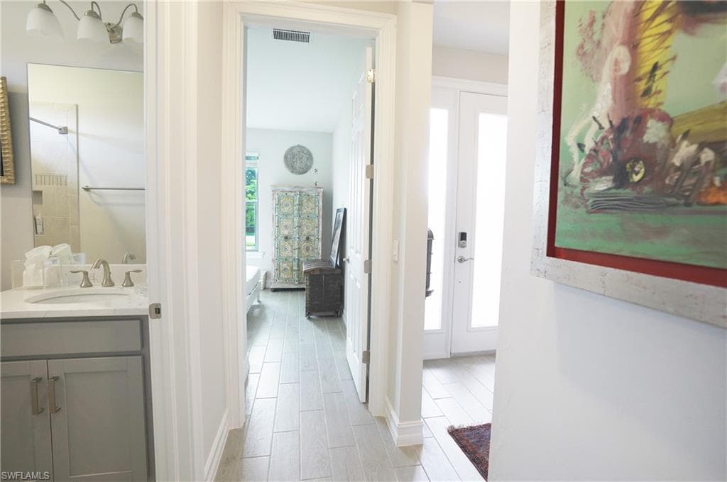 18698 Royal Hammock BLVD, NAPLES FL 34114-2