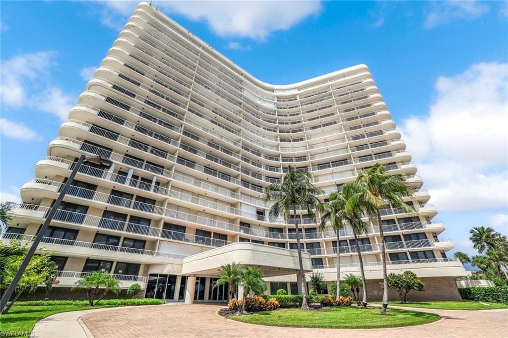 260 Seaview CT # 1805, MARCO ISLAND FL 34145-1