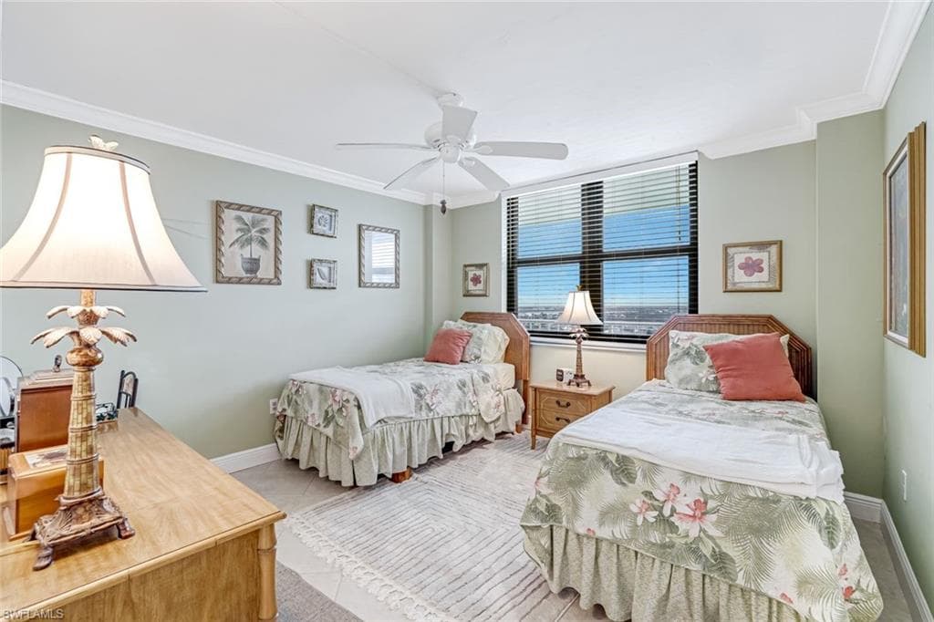 260 Seaview CT # 1805, MARCO ISLAND FL 34145-13