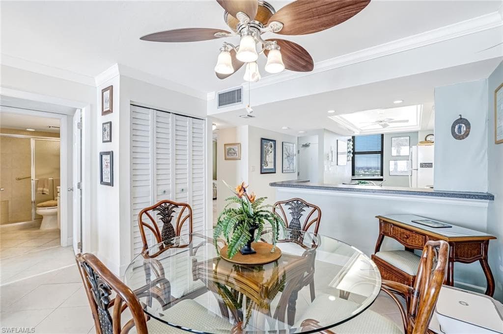 260 Seaview CT # 1805, MARCO ISLAND FL 34145-10