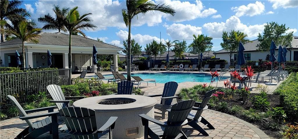 2045 Yellowfin CIR W, NAPLES FL 34114-21