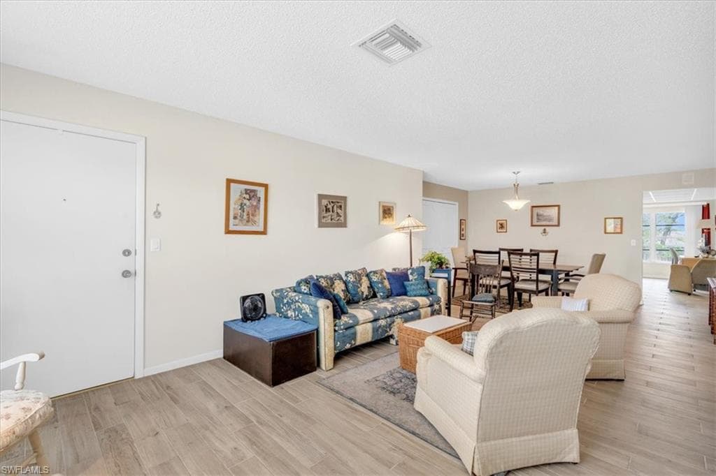 1376 S Brandywine CIR # 4, FORT MYERS FL 33919-5