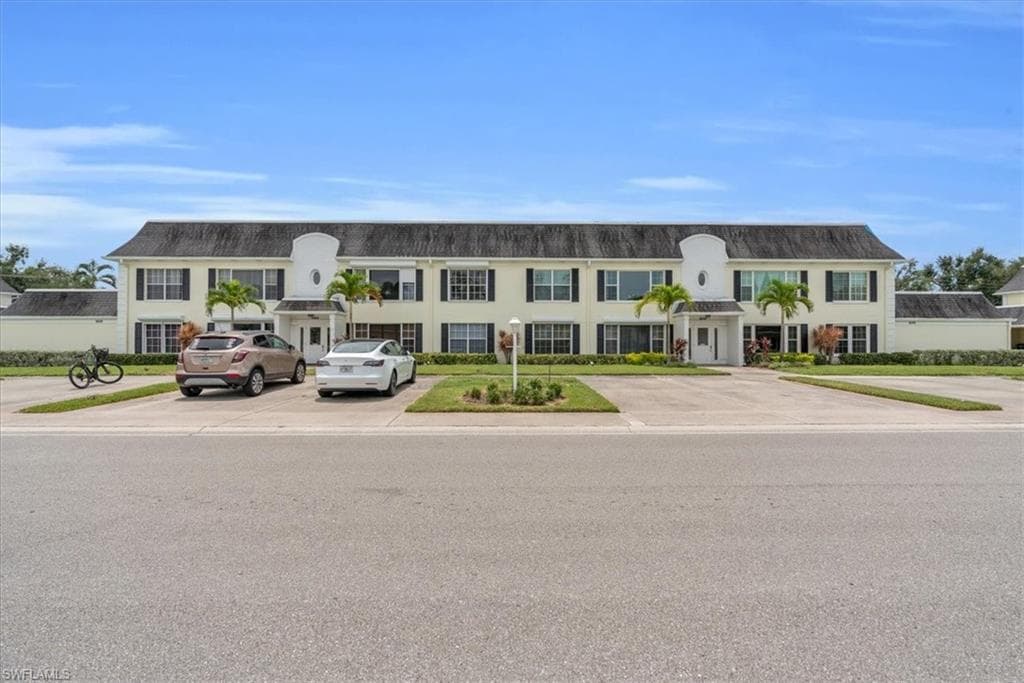 1376 S Brandywine CIR 4-0