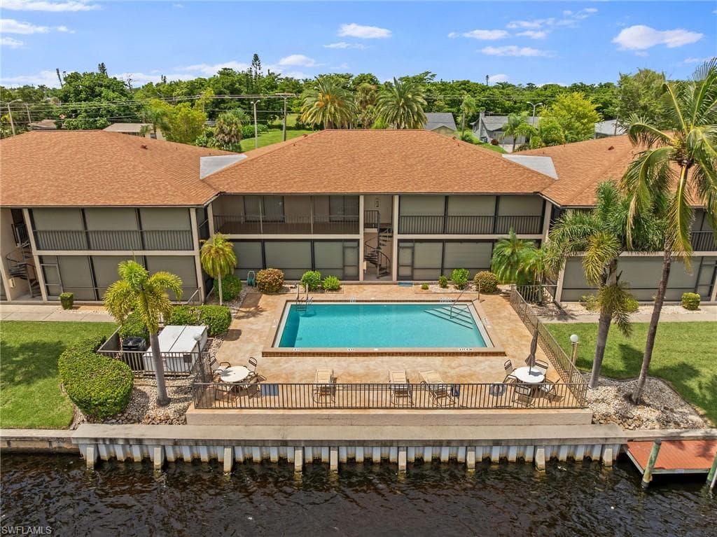4515 Country Club BLVD # 103, CAPE CORAL FL 33904-35