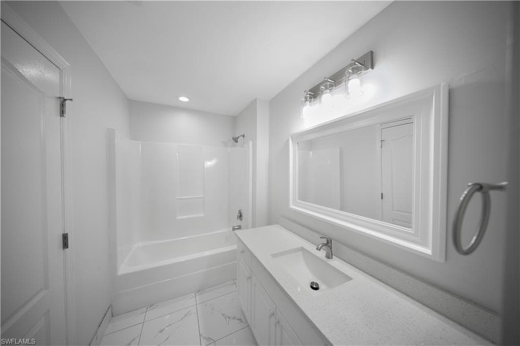 1213 NE 6th AVE, CAPE CORAL FL 33909-18