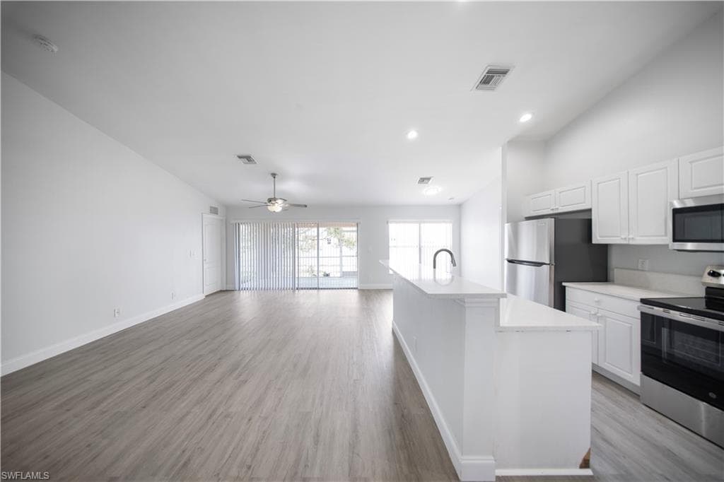 1213 NE 6th AVE, CAPE CORAL FL 33909-7