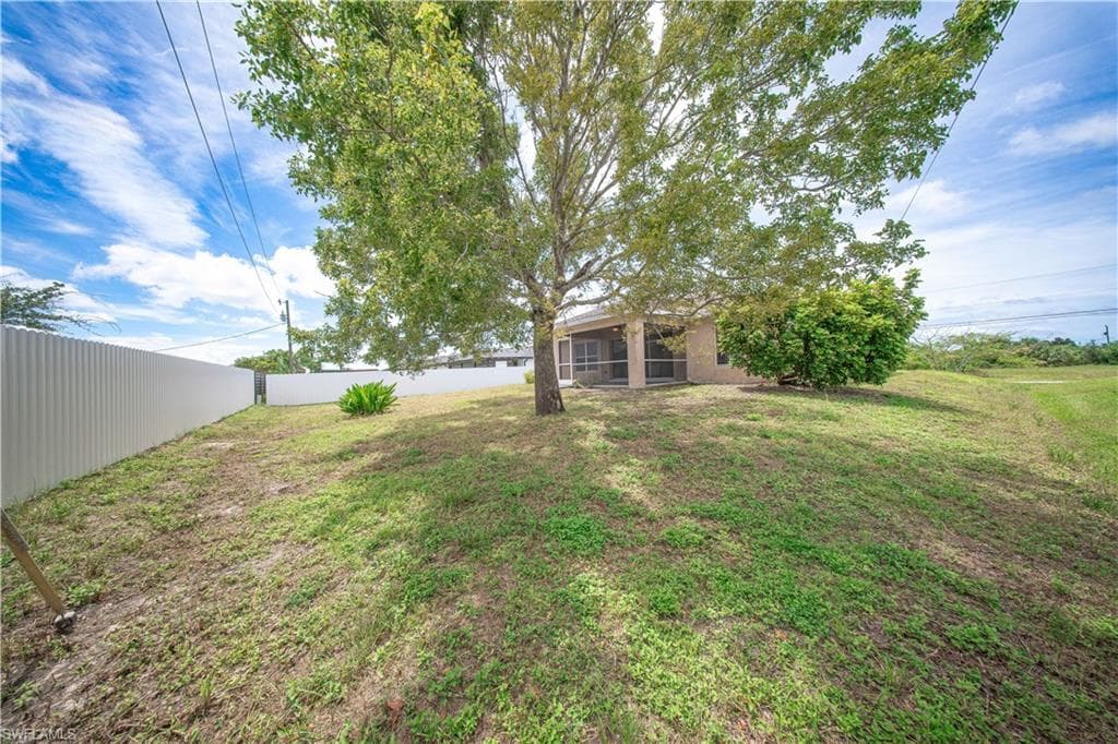 1213 NE 6th AVE, CAPE CORAL FL 33909-20