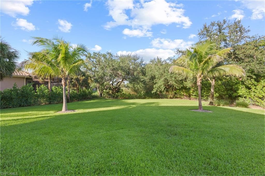 6489 Highcroft DR, NAPLES FL 34119-42