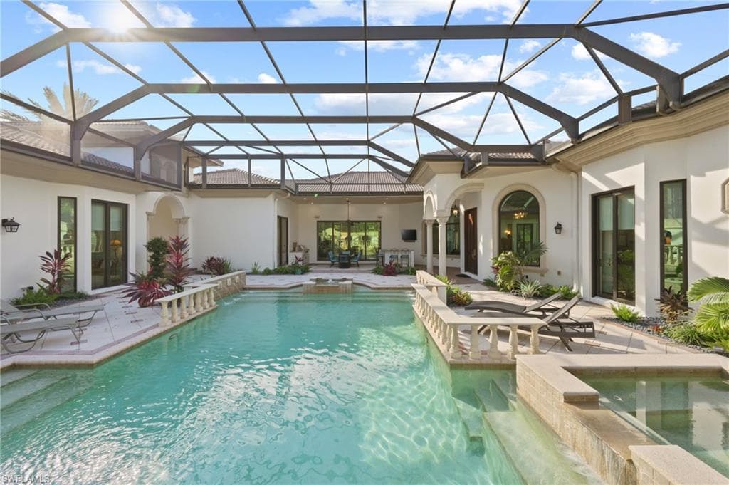 6489 Highcroft DR, NAPLES FL 34119-29