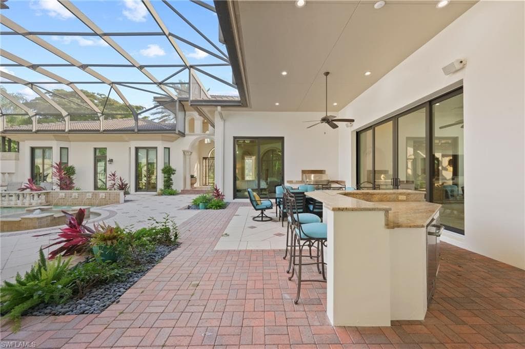 6489 Highcroft DR, NAPLES FL 34119-33