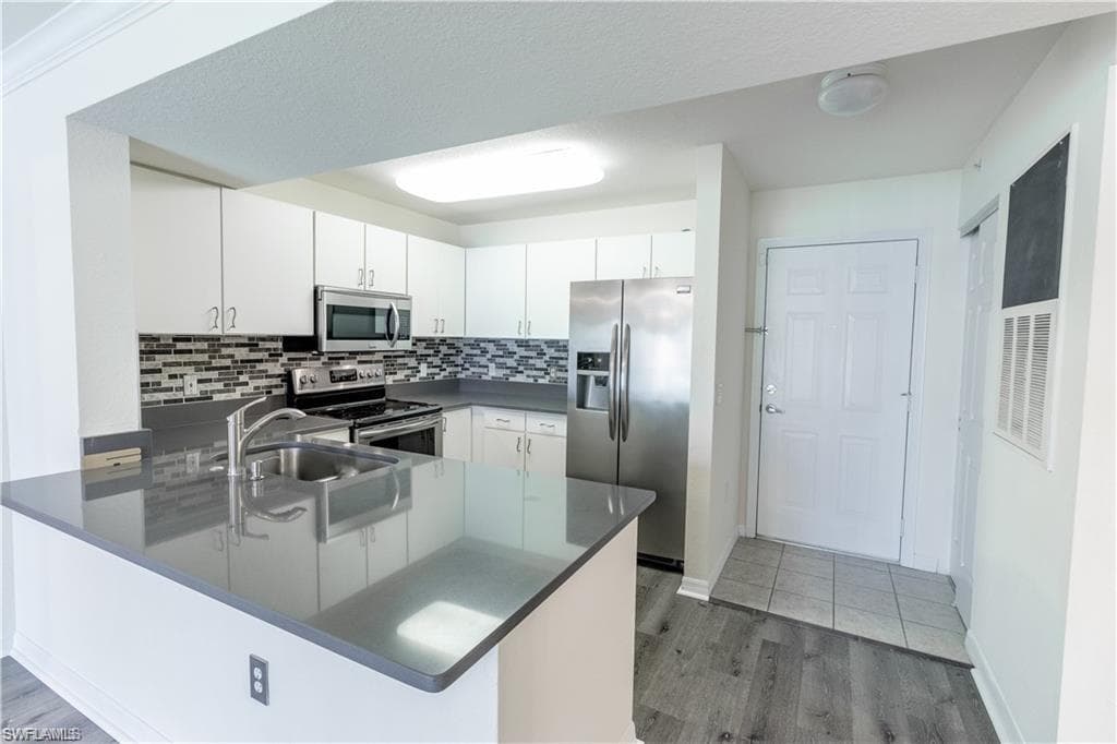 8234 Key Royal CIR # 521, NAPLES FL 34119-1