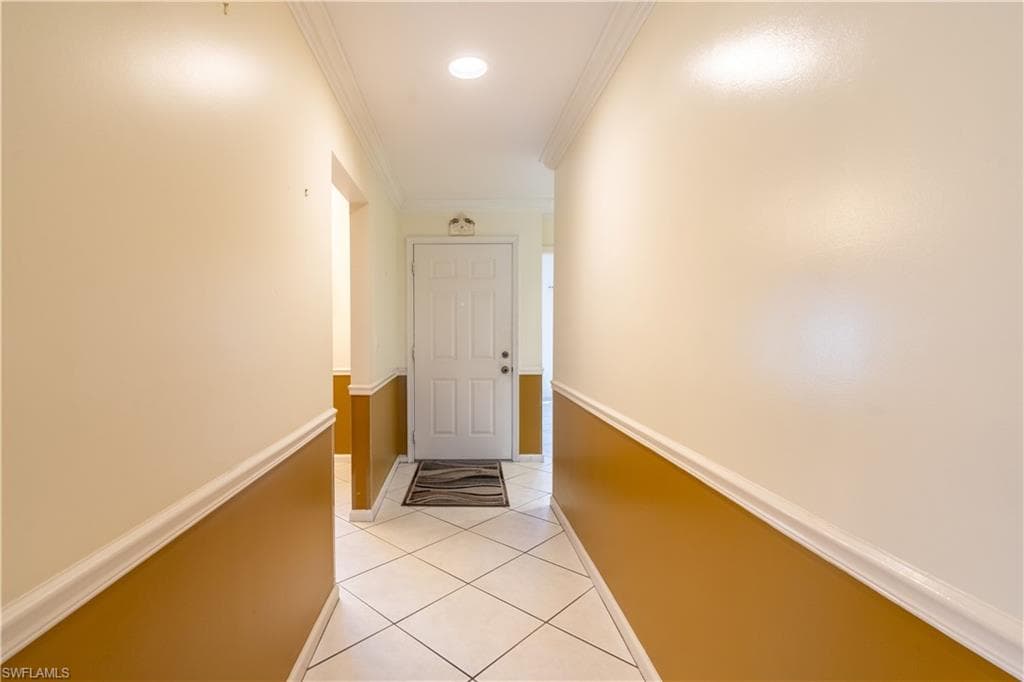 725 Saratoga CIR # A103, NAPLES FL 34104-5