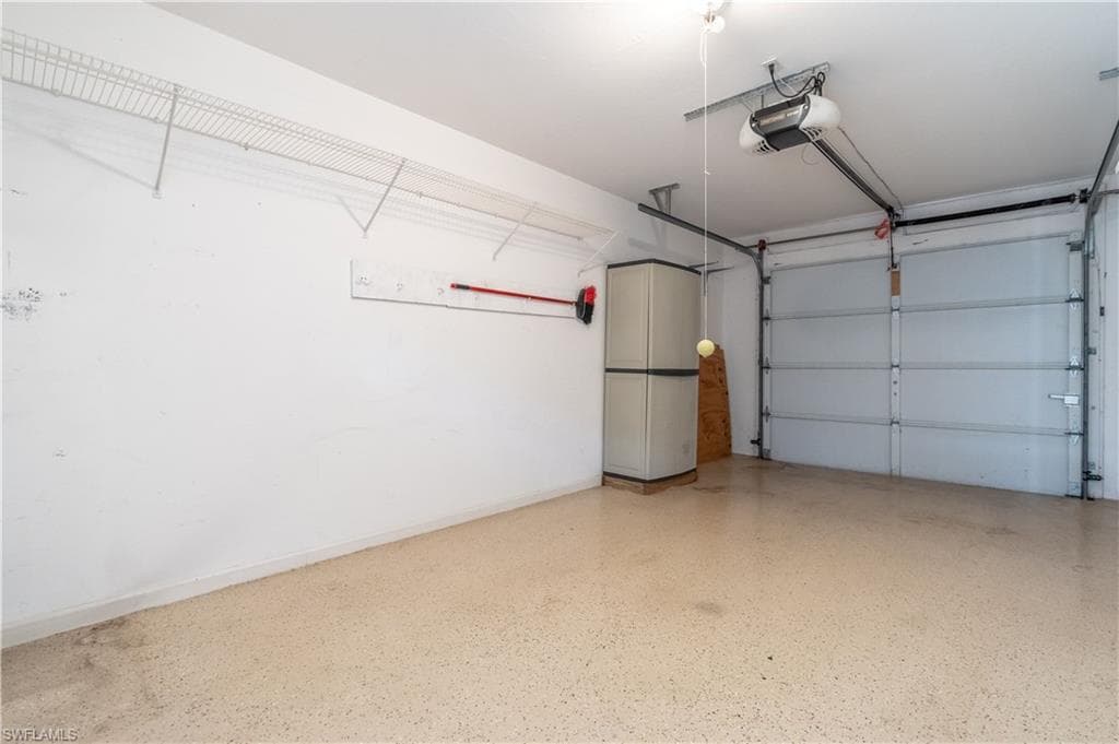 725 Saratoga CIR # A103, NAPLES FL 34104-25