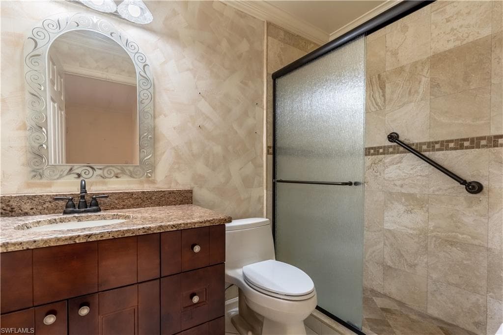 725 Saratoga CIR # A103, NAPLES FL 34104-9