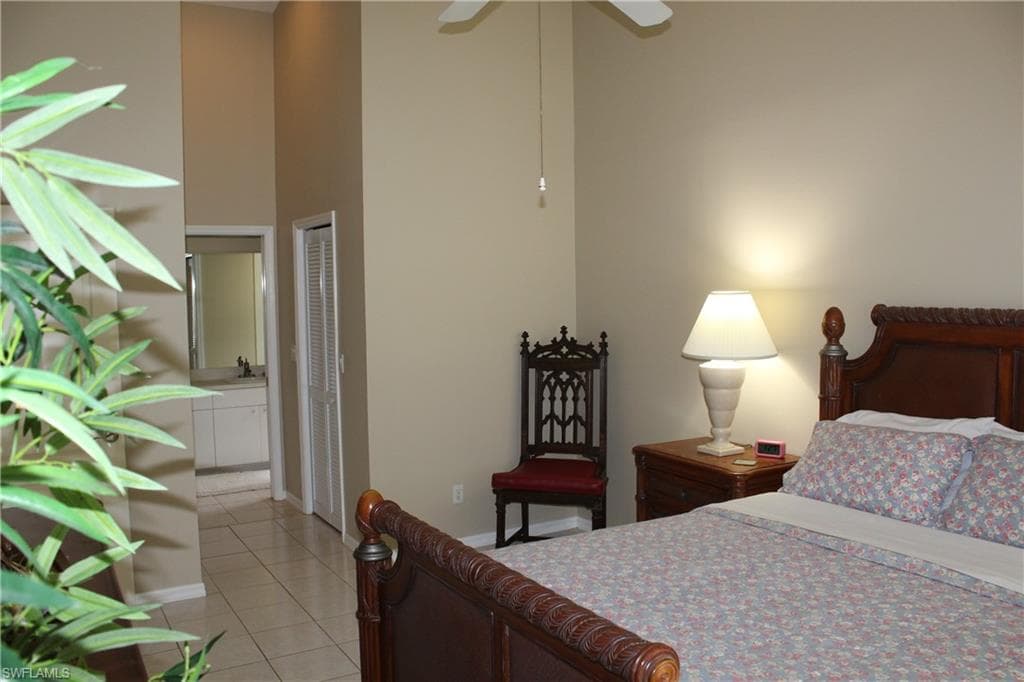 10987 Fieldfair DR, NAPLES FL 34119-19