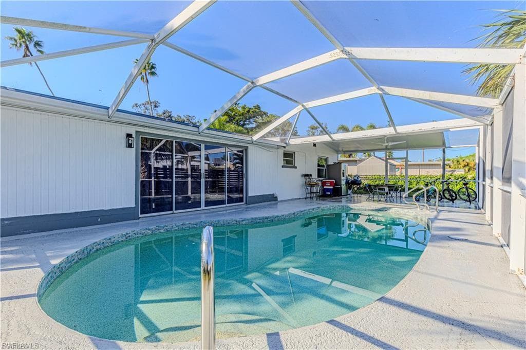 1637 Winkler AVE, FORT MYERS FL 33901-1