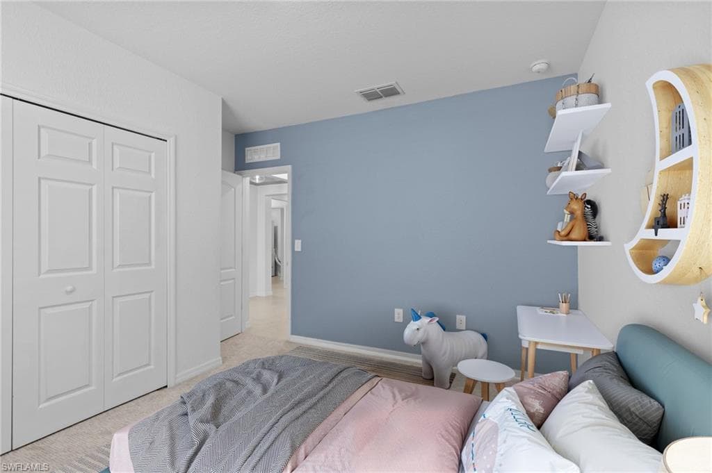 8750 Cascade Price CIR, NORTH FORT MYERS FL 33917-12