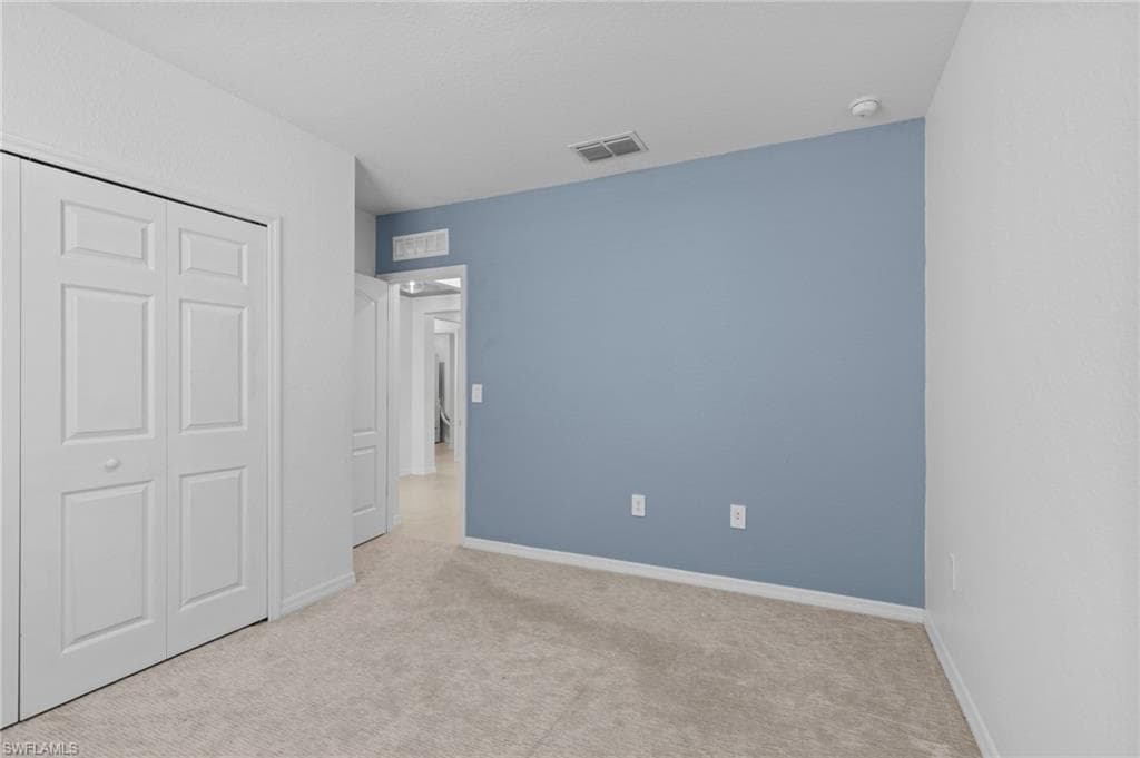 8750 Cascade Price CIR, NORTH FORT MYERS FL 33917-13