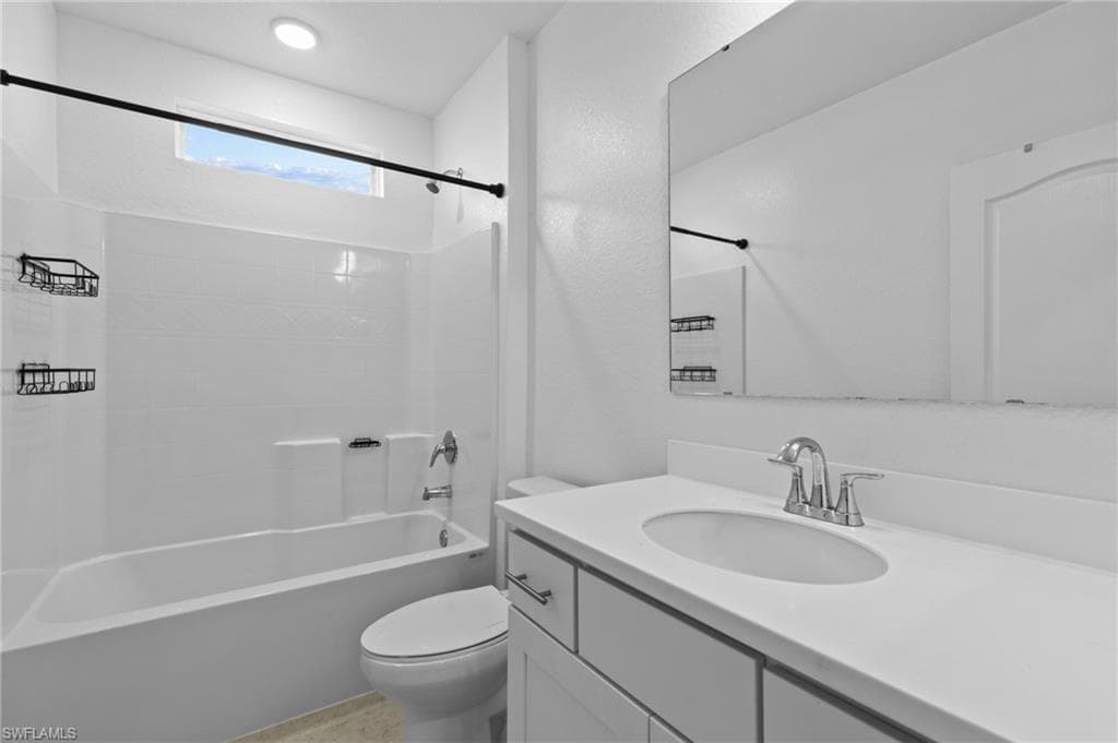 8750 Cascade Price CIR, NORTH FORT MYERS FL 33917-14