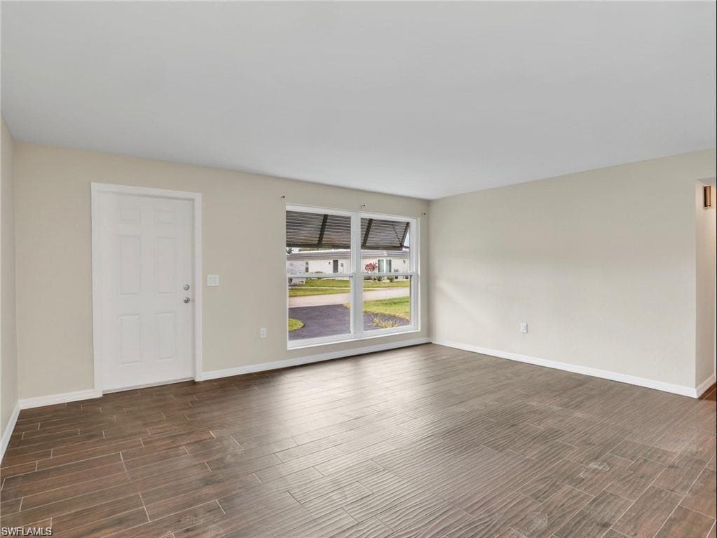 3 Knights Bridge RD, NAPLES FL 34112-5