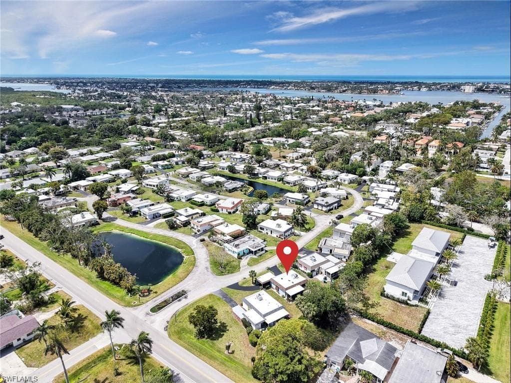 3 Knights Bridge RD, NAPLES FL 34112-15