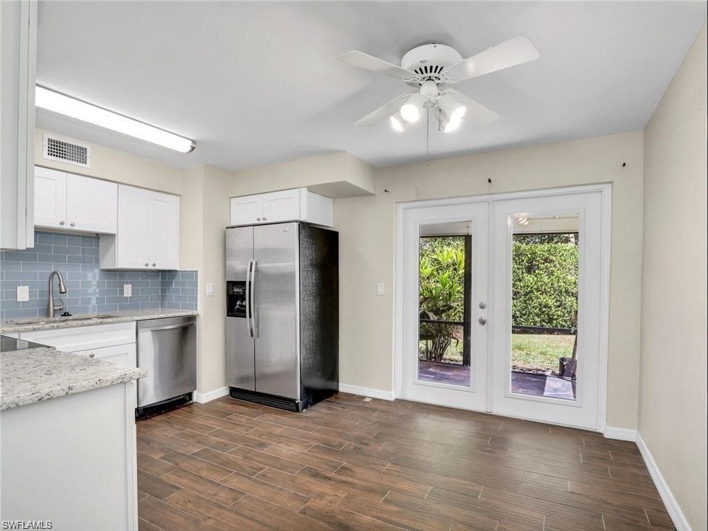 3 Knights Bridge RD, NAPLES FL 34112-6