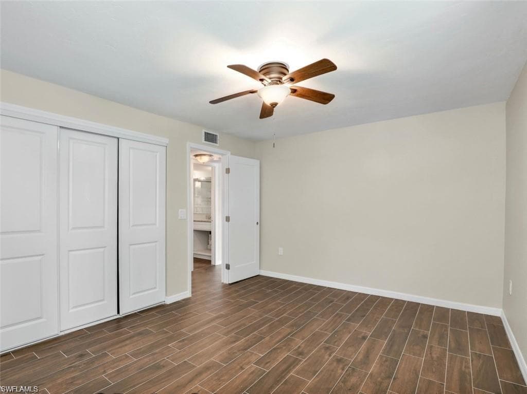 3 Knights Bridge RD, NAPLES FL 34112-7