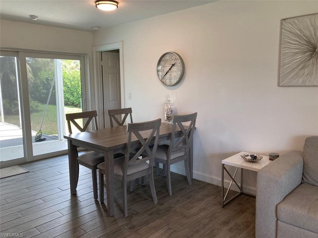 3131 Calusa AVE, NAPLES FL 34112-1