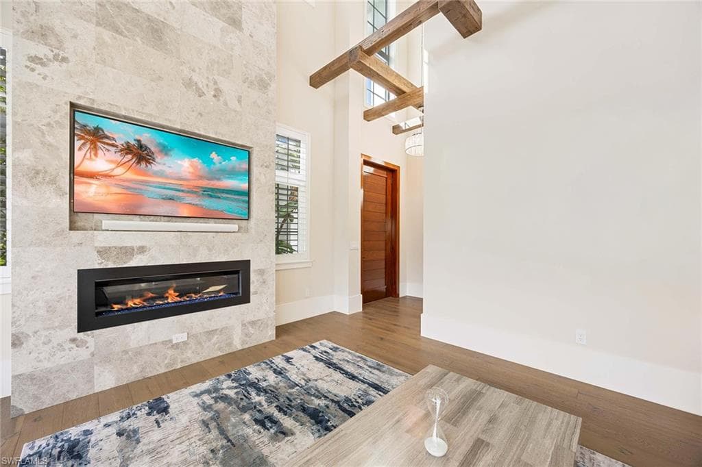 9171 Mercato LN, NAPLES FL 34108-2