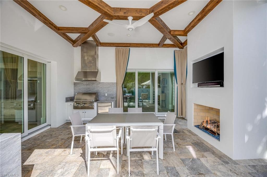 9171 Mercato LN, NAPLES FL 34108-33