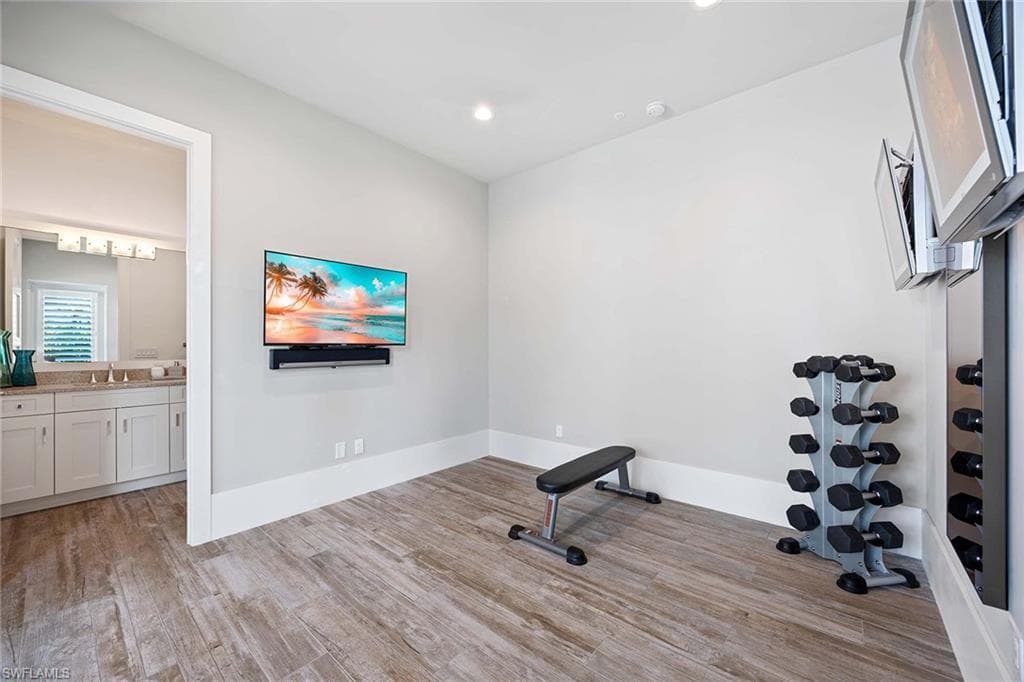 9171 Mercato LN, NAPLES FL 34108-37